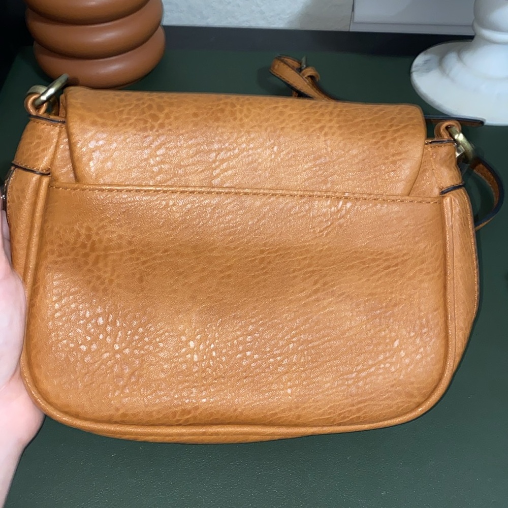 🐛Stylish Tan Women's Purse with lots of pockets! - Picture 2 of 14